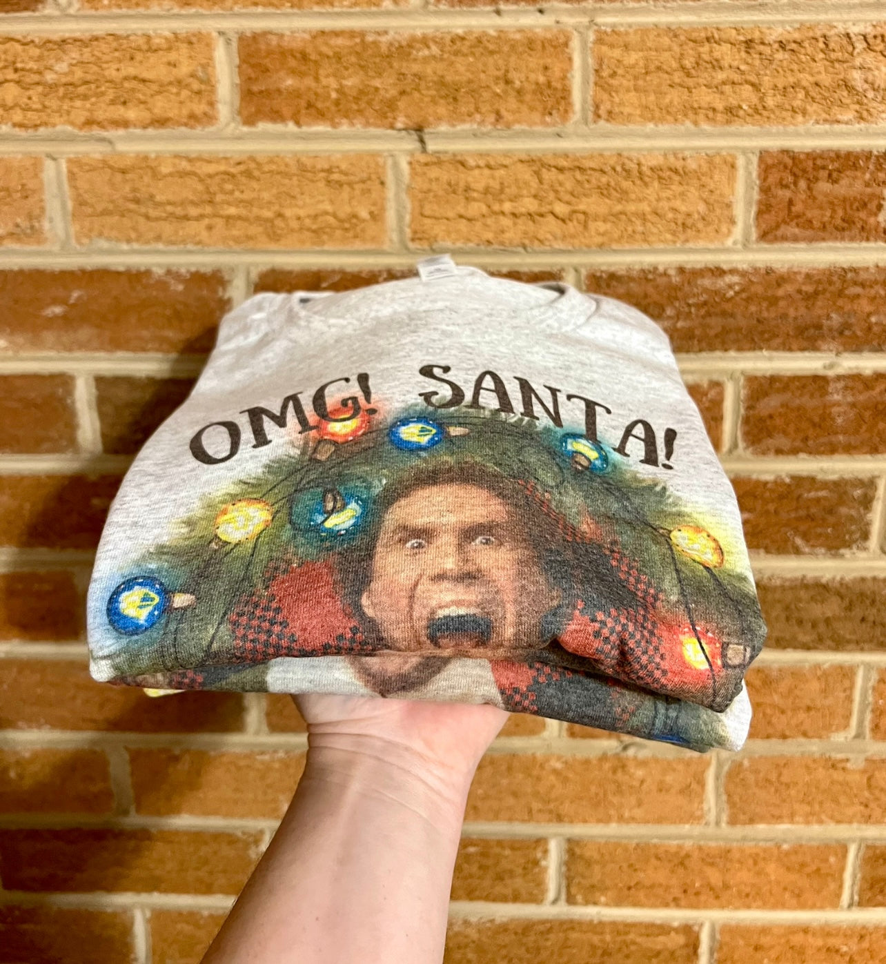 I Know Him Christmas Tee